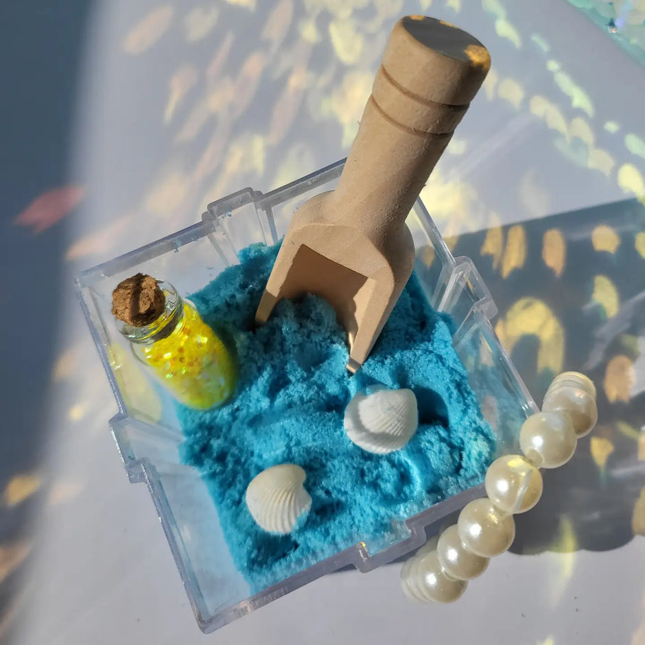 Under The Sea Sensory Play Box for Kids – Kinetic Sand, Pearl Bracelet, Glitter & Ocean-Themed Accessories | Calming, Educational, Creative Play for Autism, ADHD & Fine Motor Skill