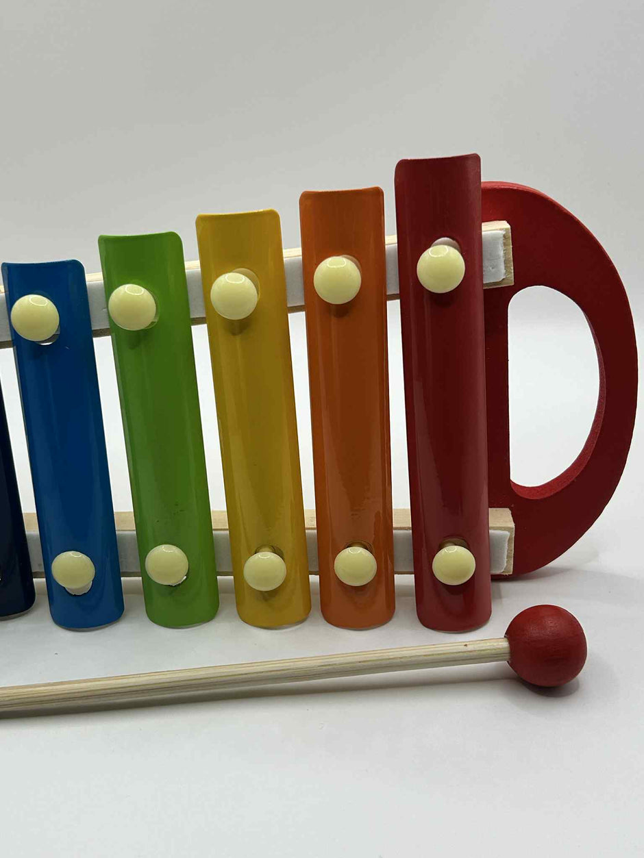 Wooden Xylophone – educational musical toy for toddlers to develop rhythm and fine motor skills | The Divergent Den