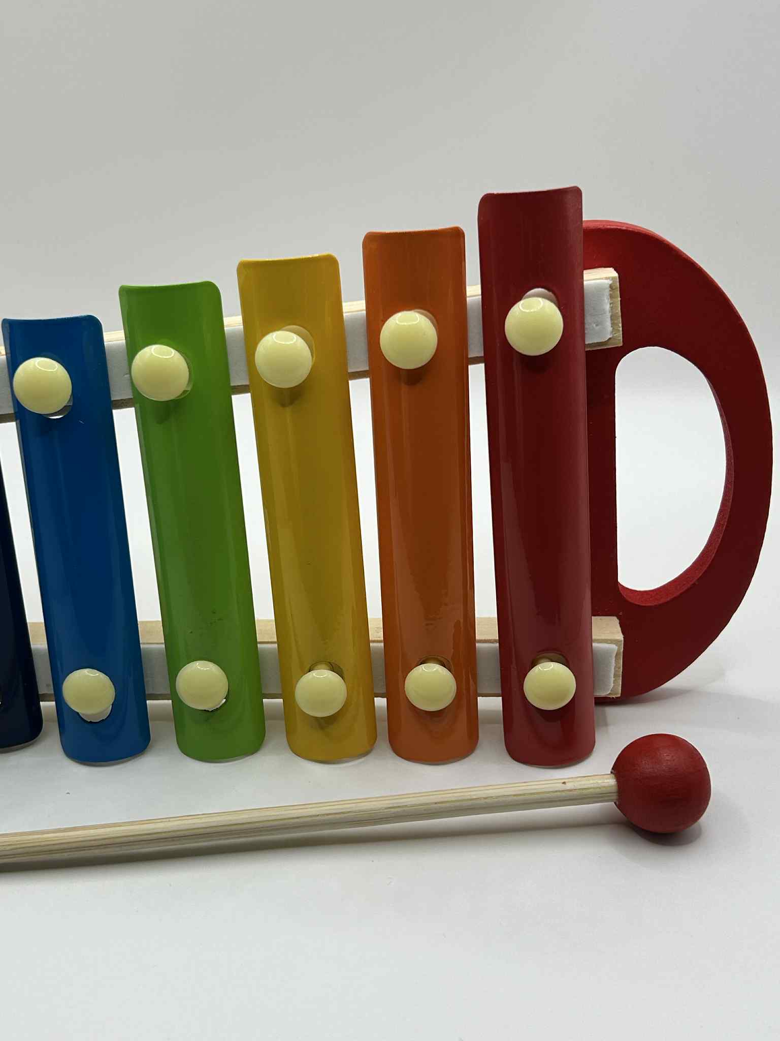 Wooden Xylophone – educational musical toy for toddlers to develop rhythm and fine motor skills | The Divergent Den